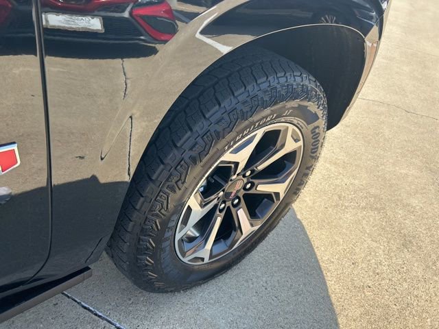 2026 GMC Yukon AT4 Ultimate - Photo 19