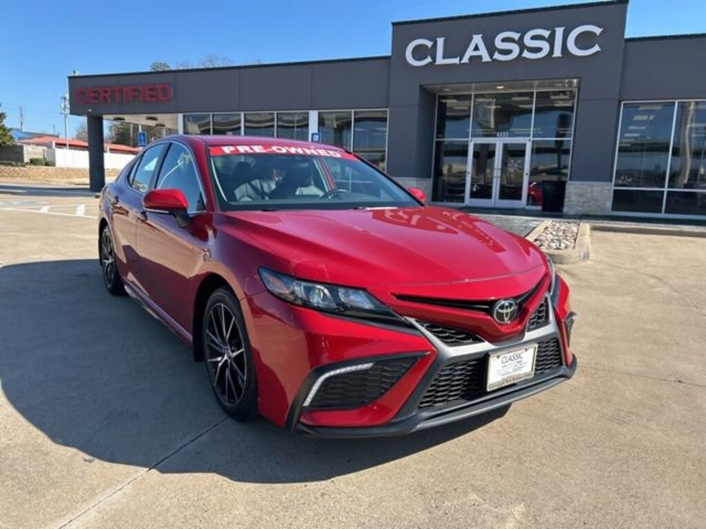 Used 2024 Toyota Camry SE