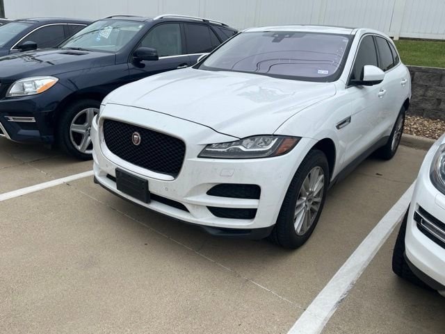 2018 Jaguar F-PACE 25t Prestige AWD's photo