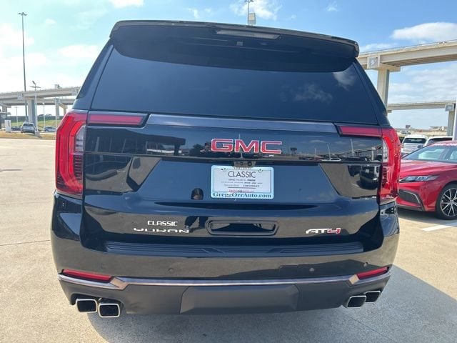 2026 GMC Yukon AT4 Ultimate - Photo 8