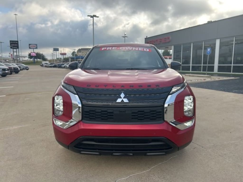 Used 2023 Mitsubishi Outlander SEL