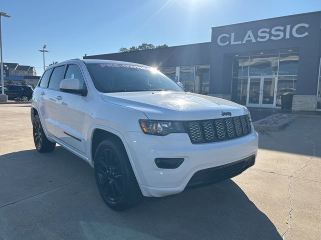 Used 2020 Jeep Grand Cherokee Altitude