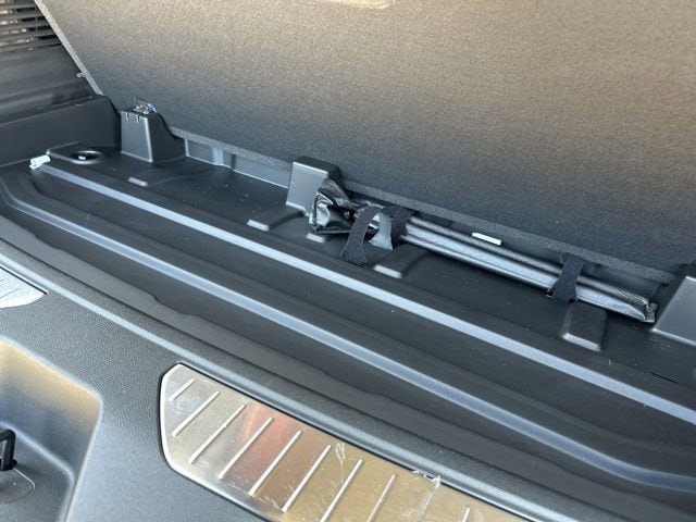 2026 GMC Yukon AT4 Ultimate - Photo 13