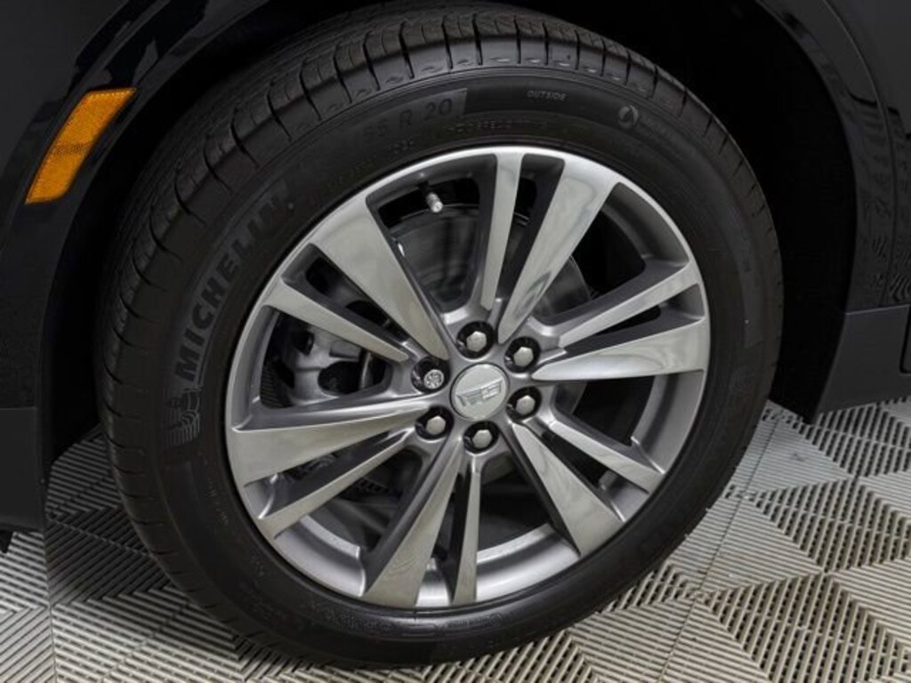 New 2026 CADILLAC XT5 Premium Luxury SUV