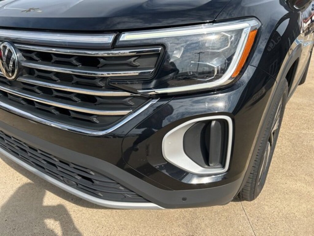 Used 2024 Volkswagen Atlas 2.0T SE w/Technology