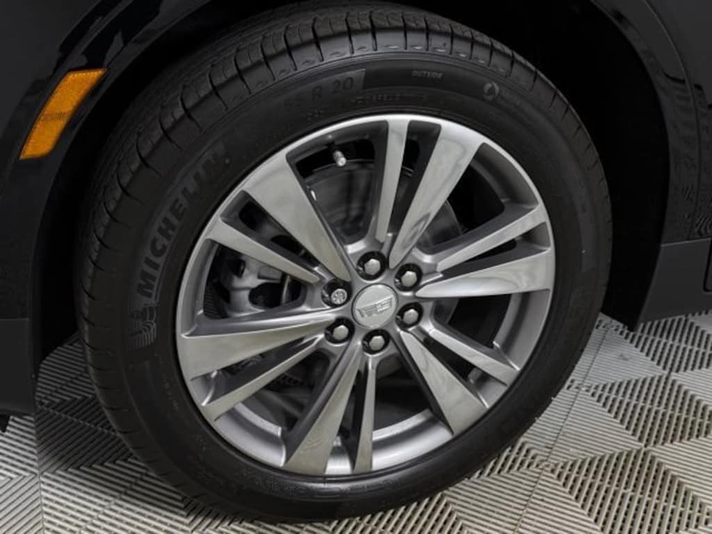 New 2026 CADILLAC XT5 Premium Luxury SUV