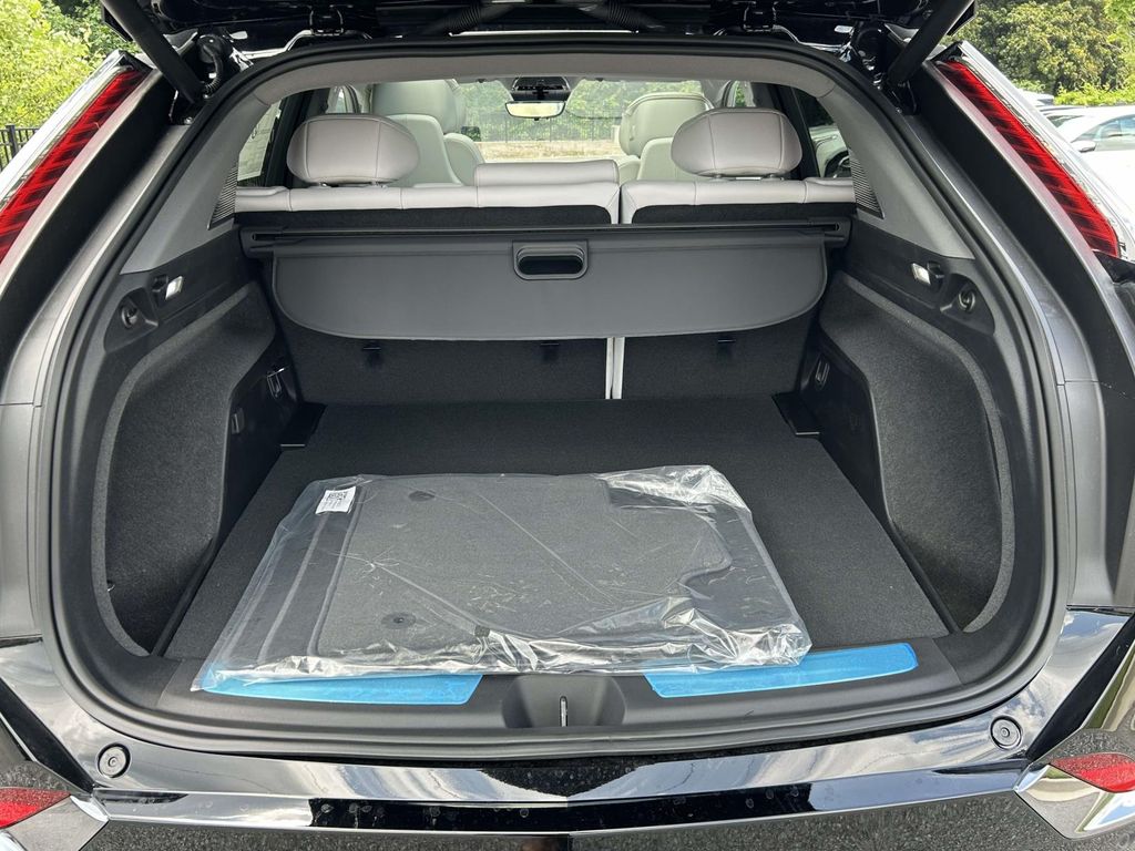 2026 Cadillac OPTIQ Premium Sport - Photo 10