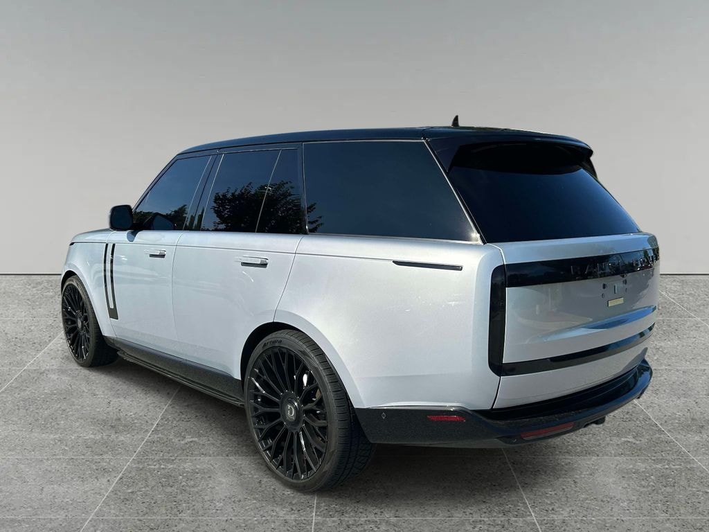 Used 2025 Land Rover Range Rover SE