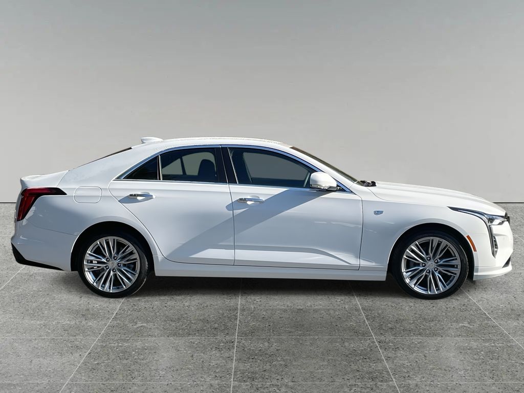 2025 Cadillac CT4 Premium Luxury photo 4