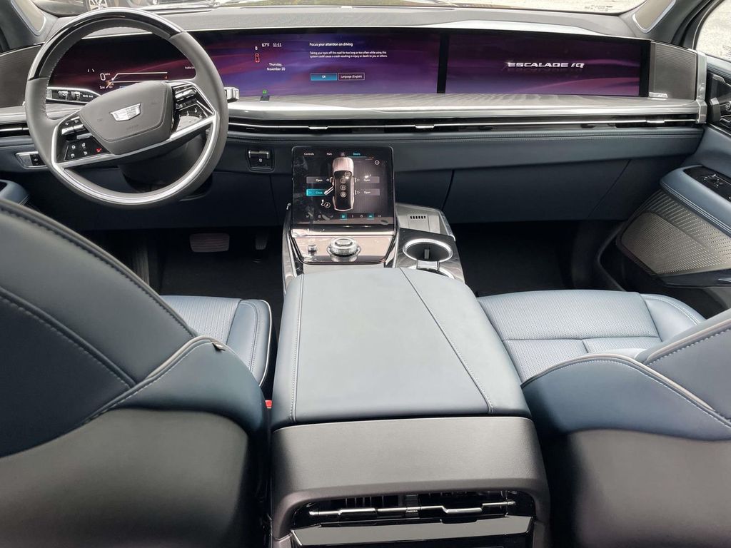 2025 Cadillac Escalade IQ Luxury 2 - Photo 16