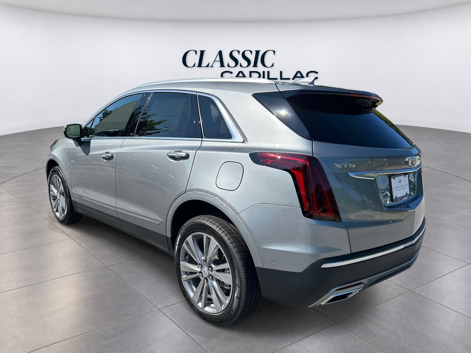 New 2026 CADILLAC XT5 Premium Luxury SUV