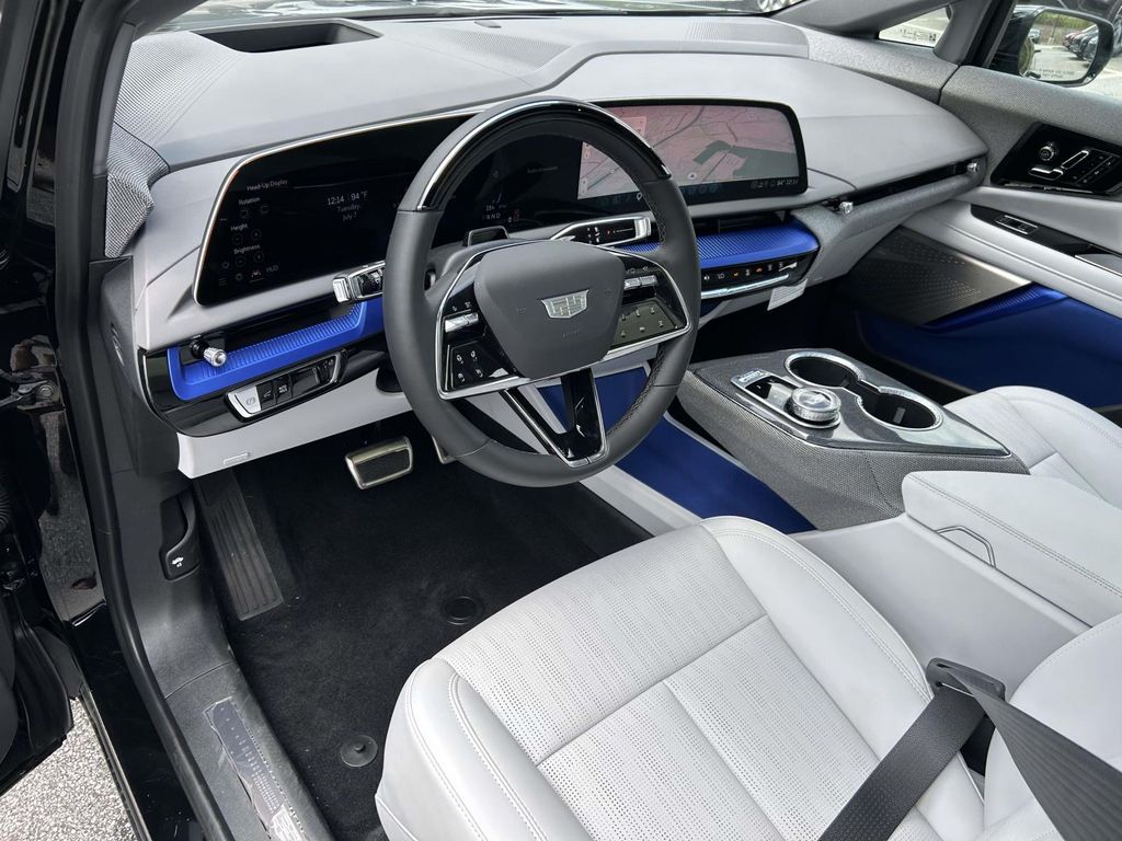 2026 Cadillac OPTIQ Premium Sport - Photo 19