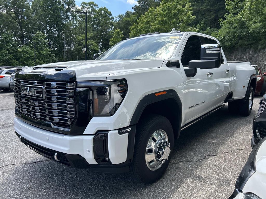 2025 GMC Sierra 4WD Crew Cab LB DRW Denali Ultimate's photo