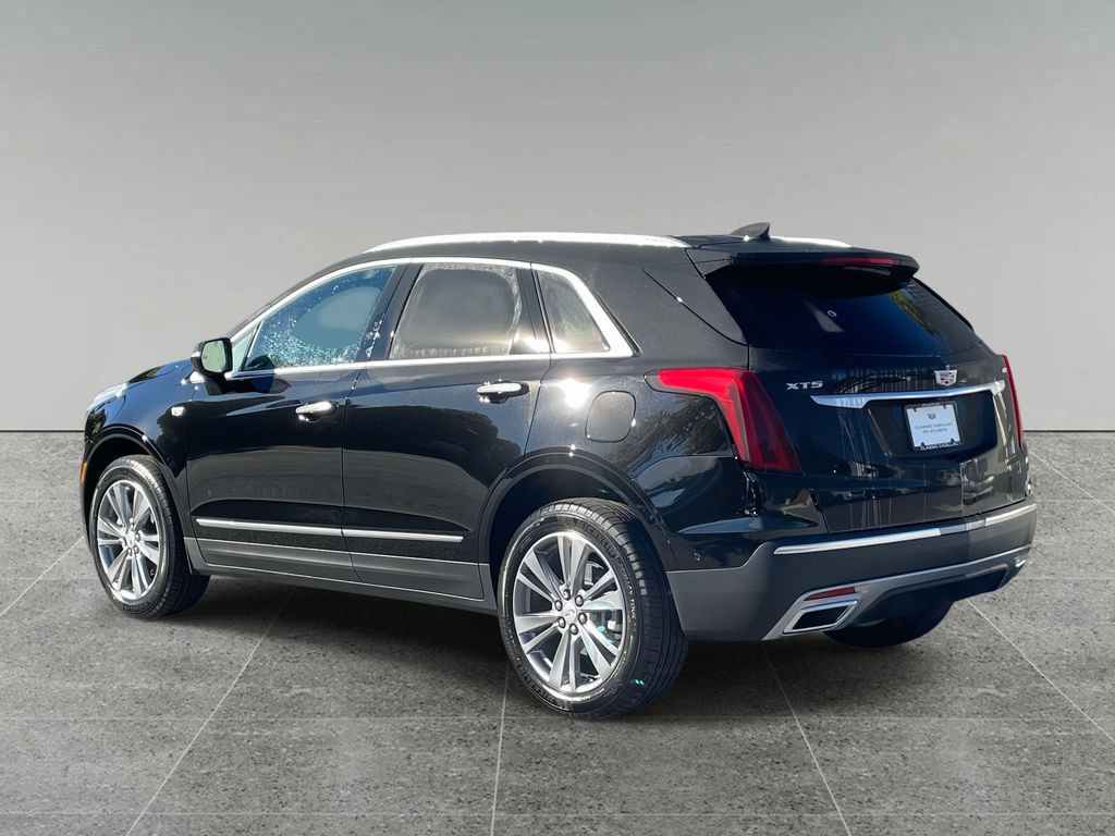 2025 Cadillac XT5 Premium Luxury photo 3