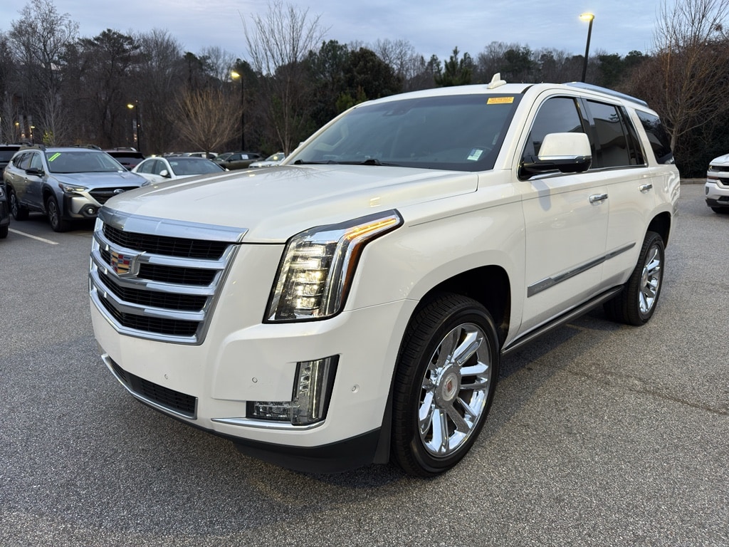 2019 Cadillac Escalade Premium Luxury's photo