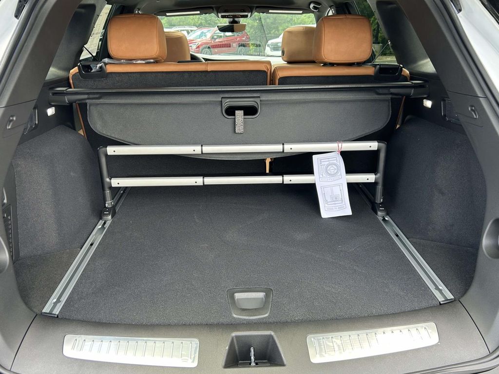 2026 Cadillac XT5 Premium Luxury - Photo 10