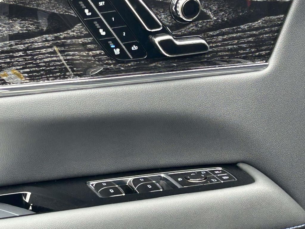 2026 Cadillac Escalade IQL Sport - Photo 17