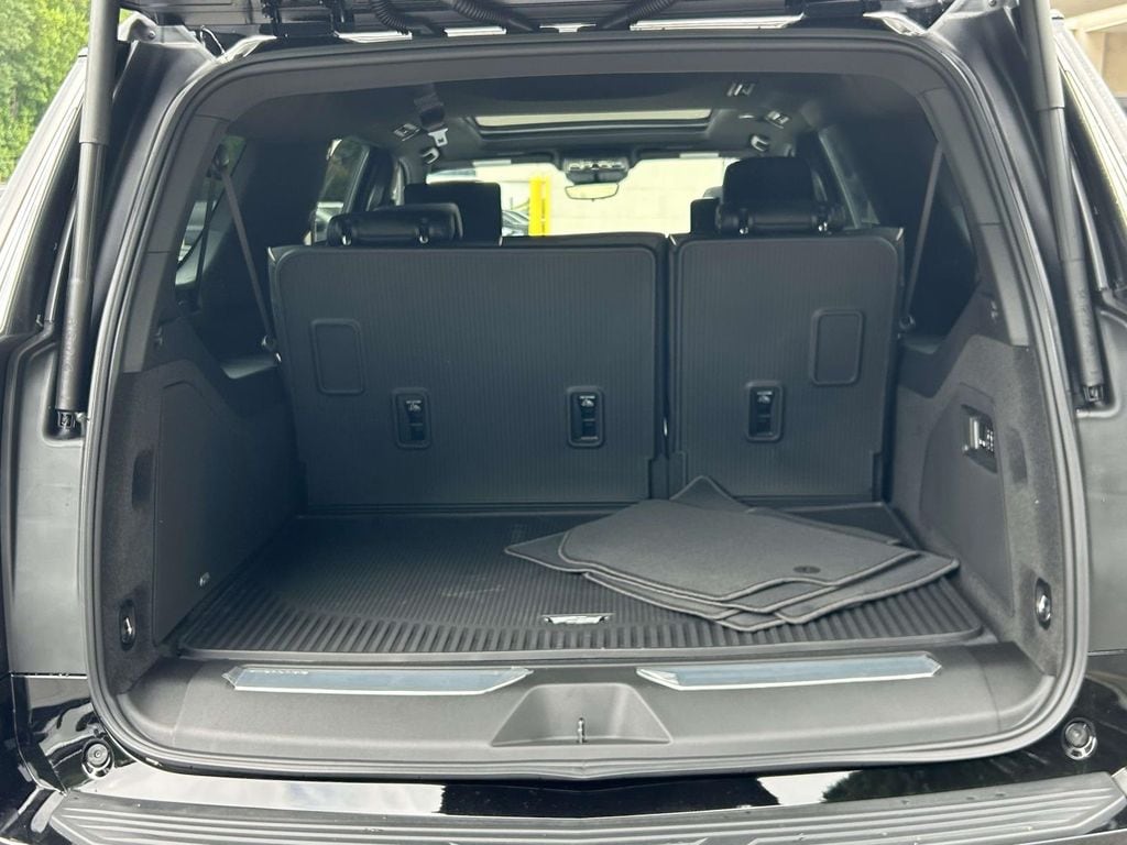 2026 Cadillac Escalade ESV Sport - Photo 10