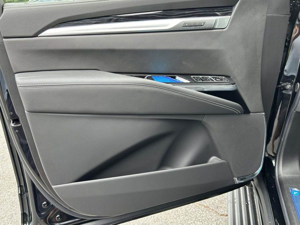 2026 Cadillac Escalade ESV Sport - Photo 17