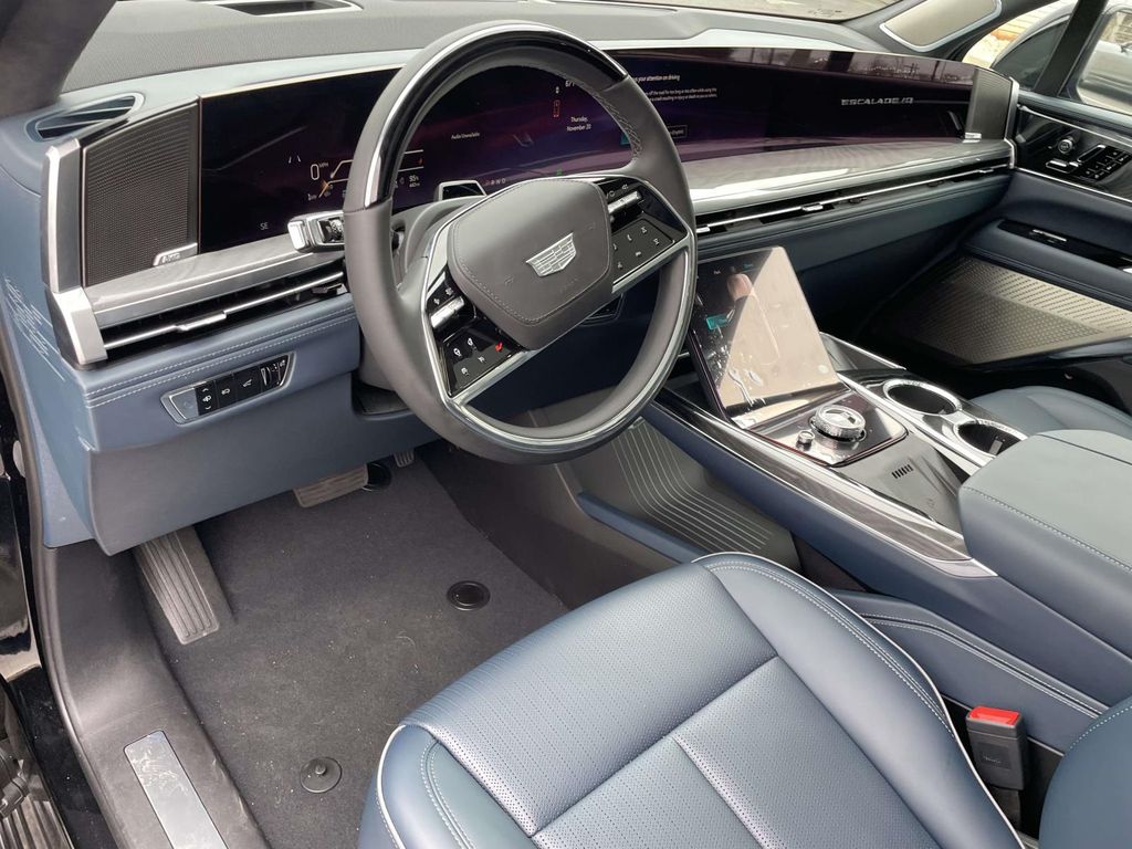 2025 Cadillac Escalade IQ Luxury 2 - Photo 21