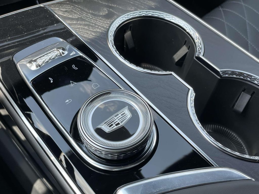 2026 Cadillac LYRIQ V Premium - Photo 27