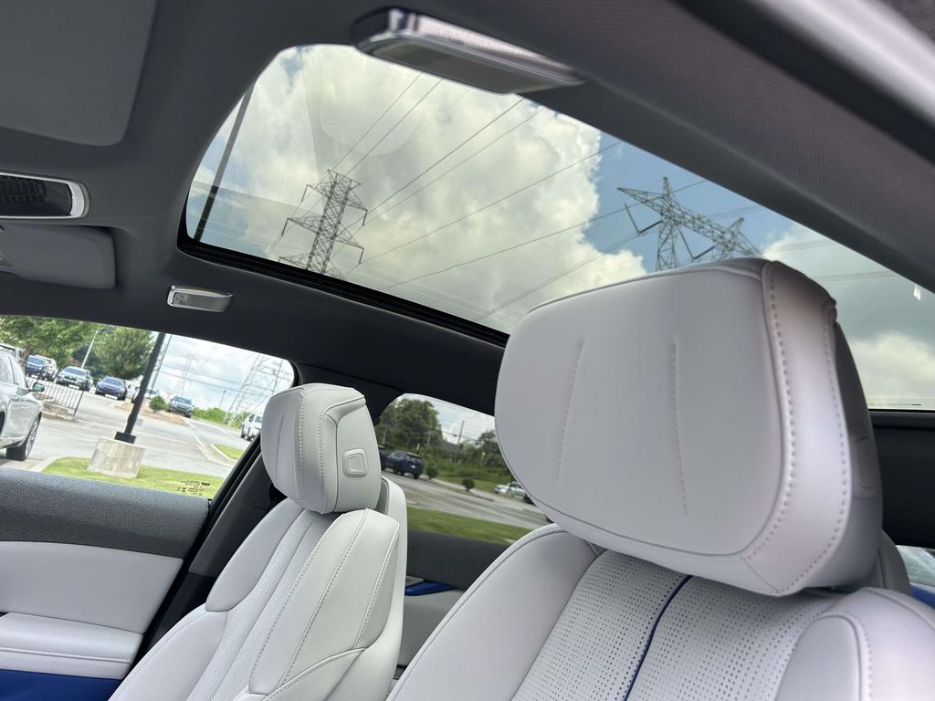 2026 Cadillac OPTIQ Premium Sport - Photo 20