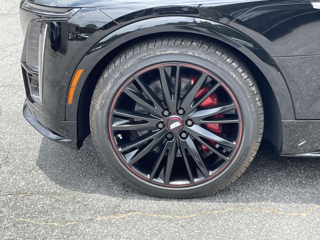 2026 Cadillac LYRIQ V Premium - Photo 9