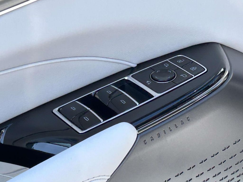 2027 Cadillac LYRIQ Sport - Photo 17