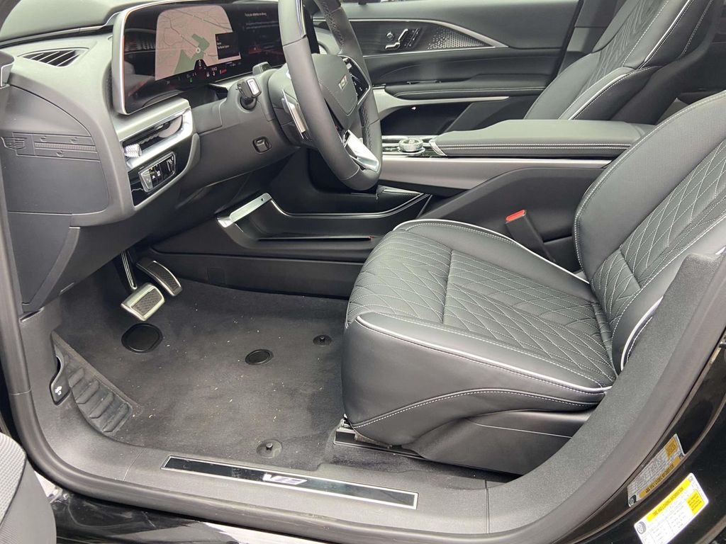 2026 Cadillac LYRIQ V Premium - Photo 21