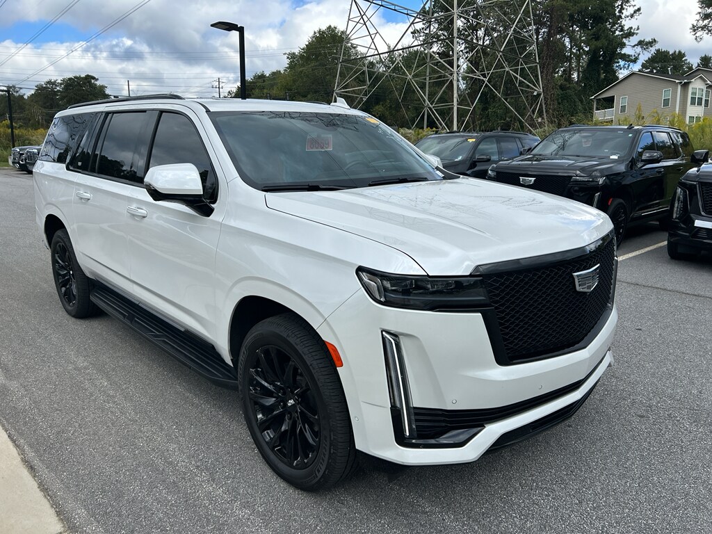 2023 Cadillac Escalade ESV Sport photo 3
