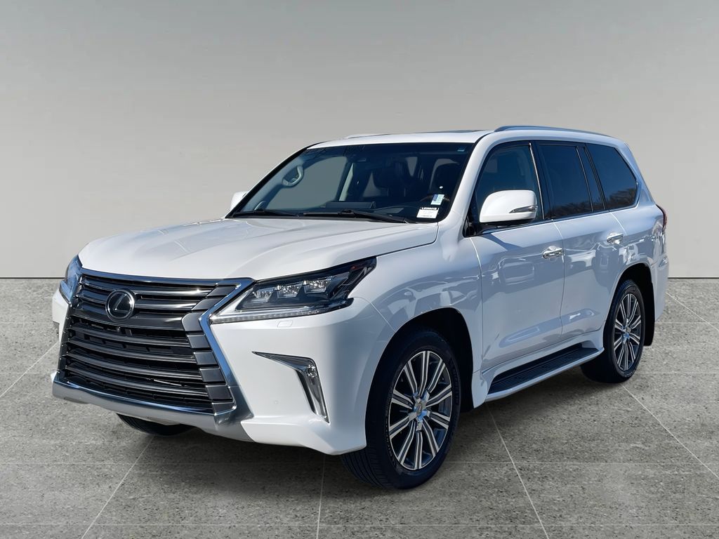2017 Lexus LX 570's photo