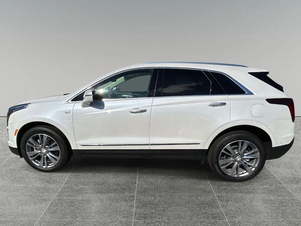 New 2026 CADILLAC XT5 Premium Luxury SUV