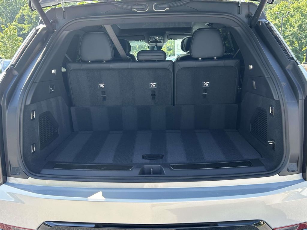 2025 Cadillac Escalade IQ Sport 1 - Photo 10
