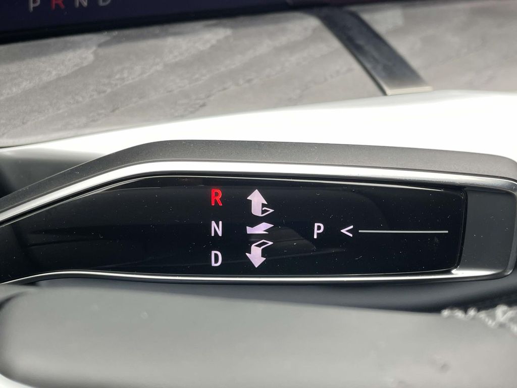 2025 Cadillac Escalade IQ Luxury 2 - Photo 30