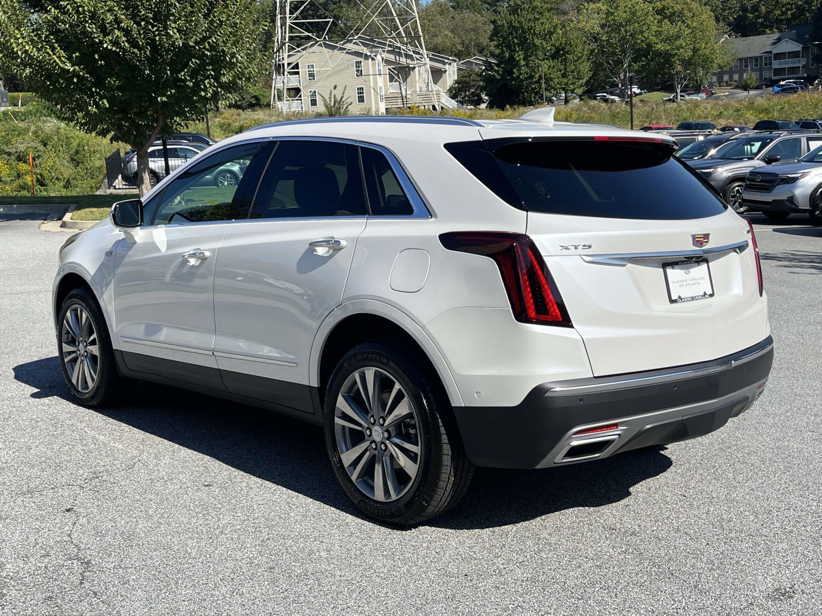 New 2026 CADILLAC XT5 Premium Luxury SUV