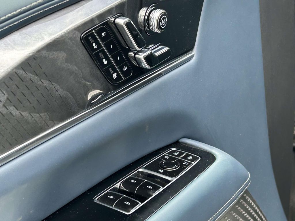 2026 Cadillac Escalade IQL Premium Sport - Photo 18