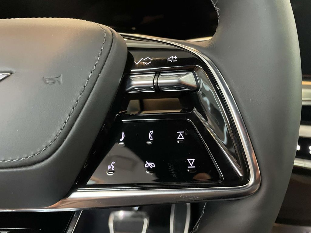 2026 Cadillac LYRIQ V Premium - Photo 26