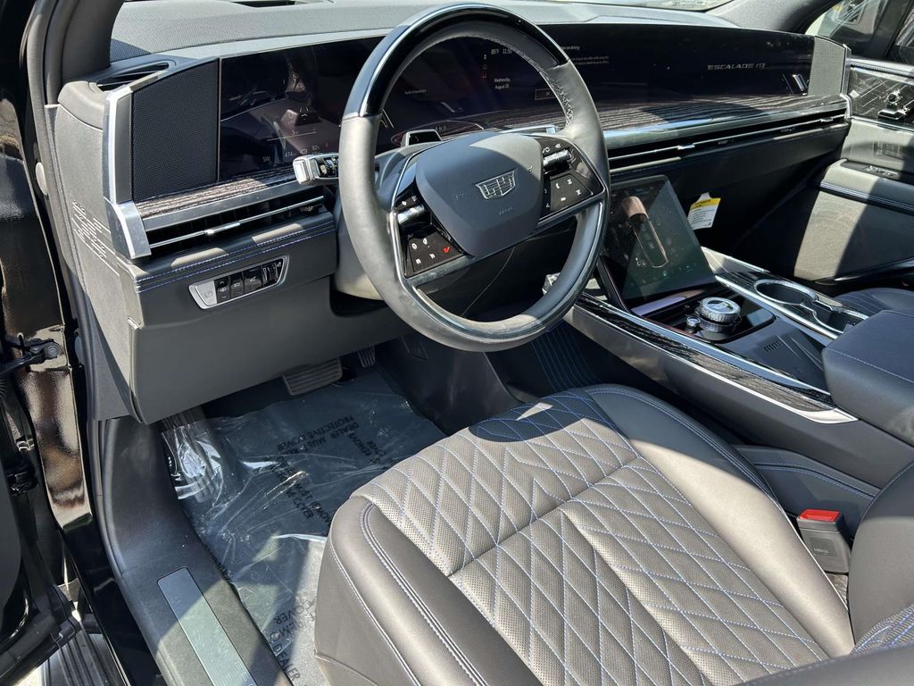 2026 Cadillac Escalade IQ Luxury - Photo 19