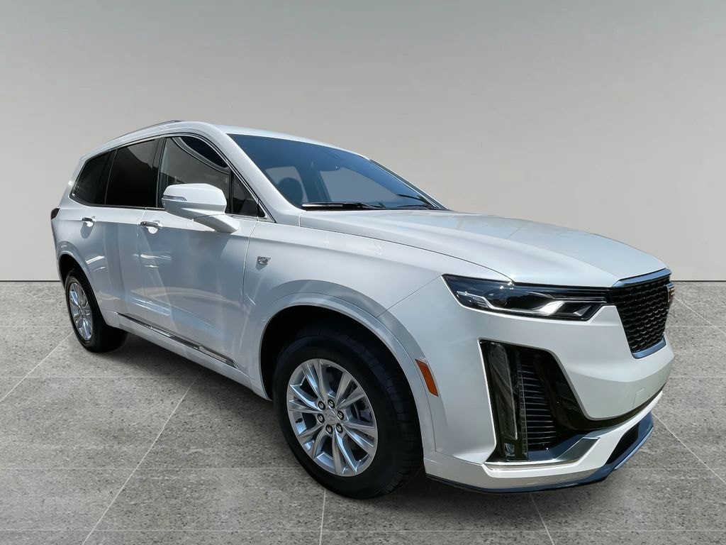 New 2025 CADILLAC XT6 Luxury SUV