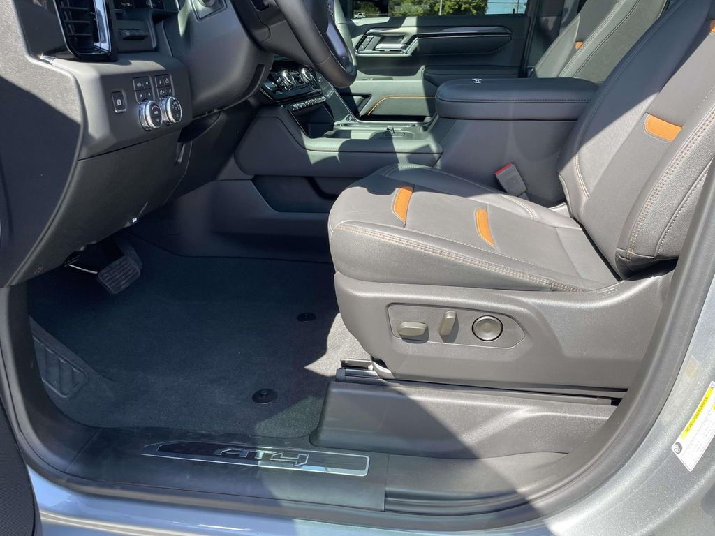 2026 GMC Sierra 2500HD AT4 - Photo 19