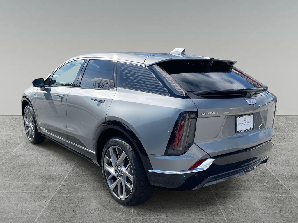 New 2026 CADILLAC OPTIQ Luxury SUV