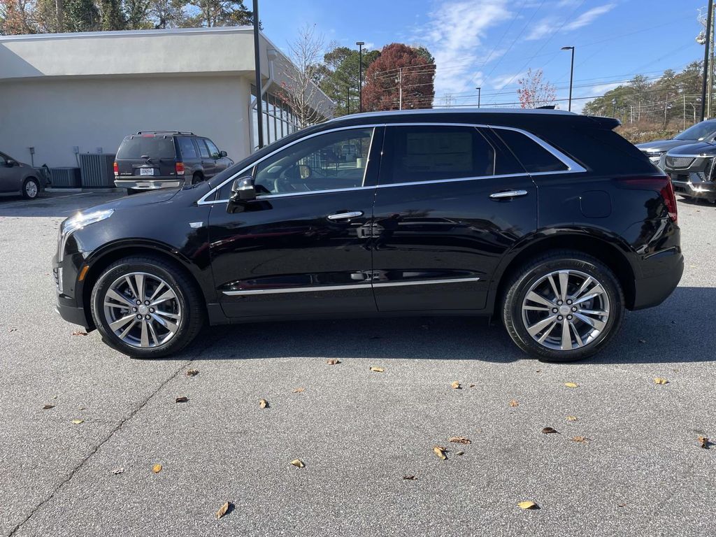 2026 Cadillac XT5 Premium Luxury photo 2