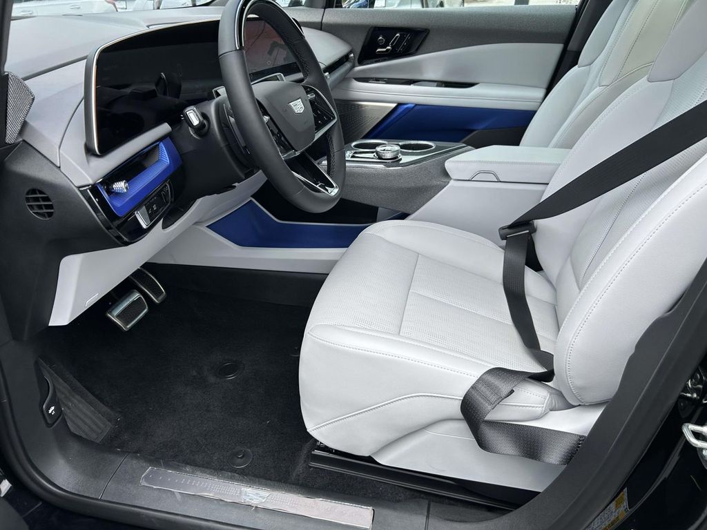 2026 Cadillac OPTIQ Premium Sport - Photo 21