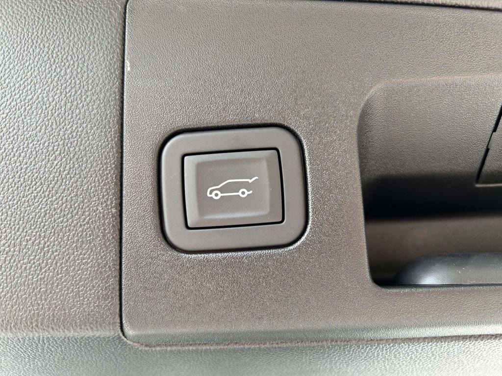 2026 Cadillac XT5 Premium Luxury - Photo 11