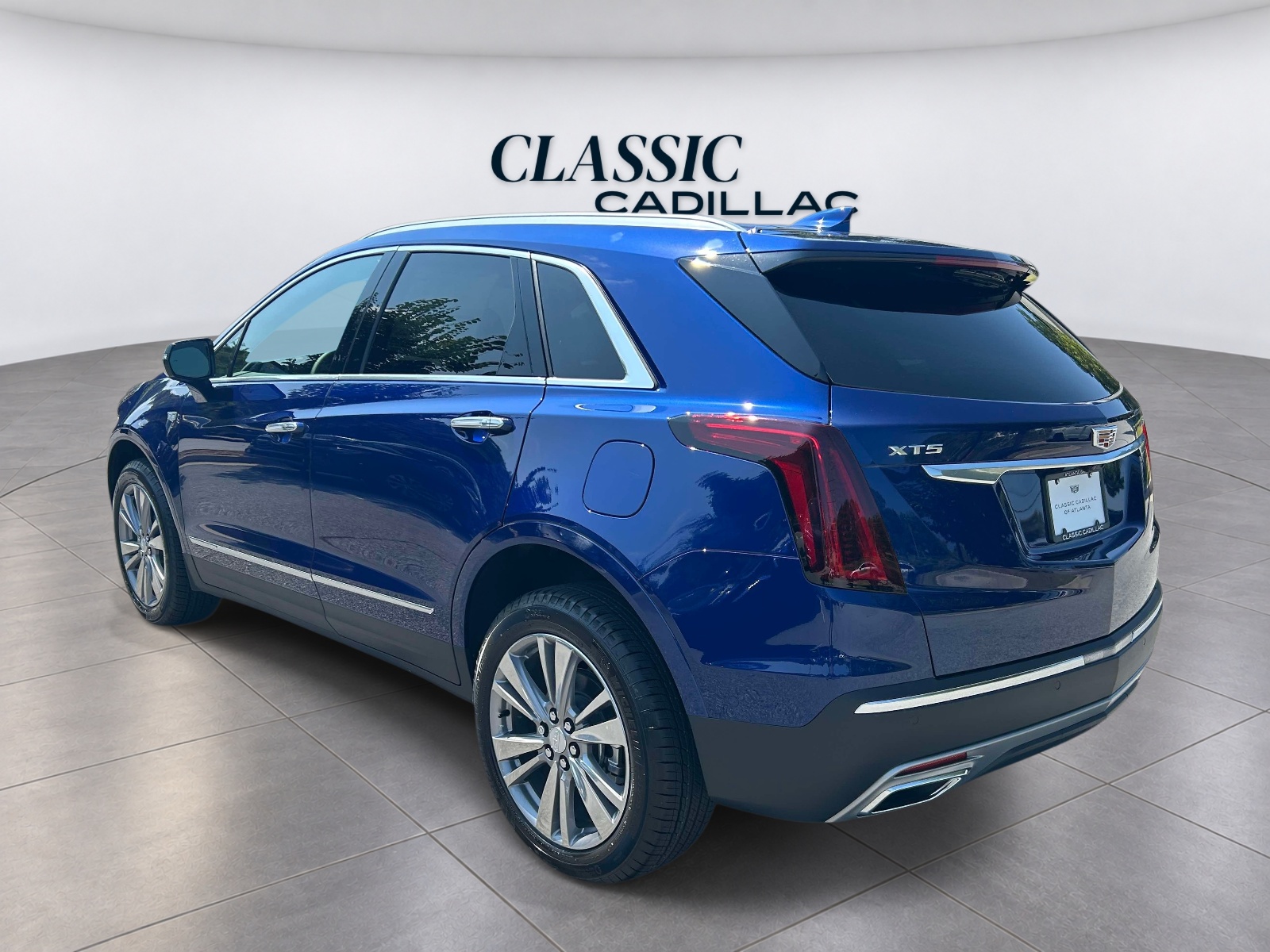 New 2026 CADILLAC XT5 Premium Luxury SUV