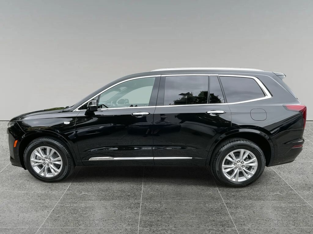 New 2025 CADILLAC XT6 Luxury SUV