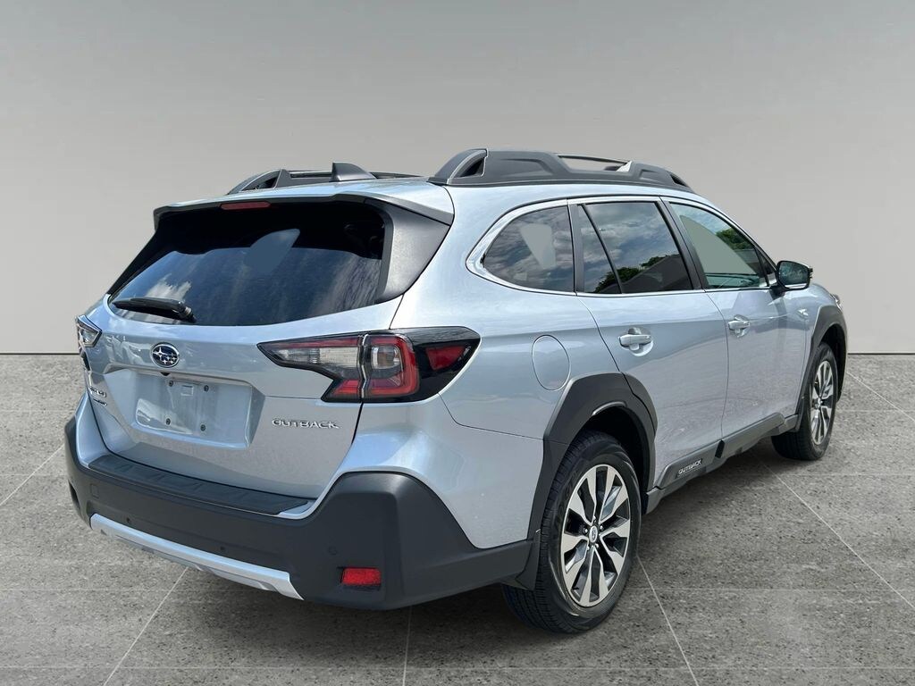 Used 2023 Subaru Outback Limited