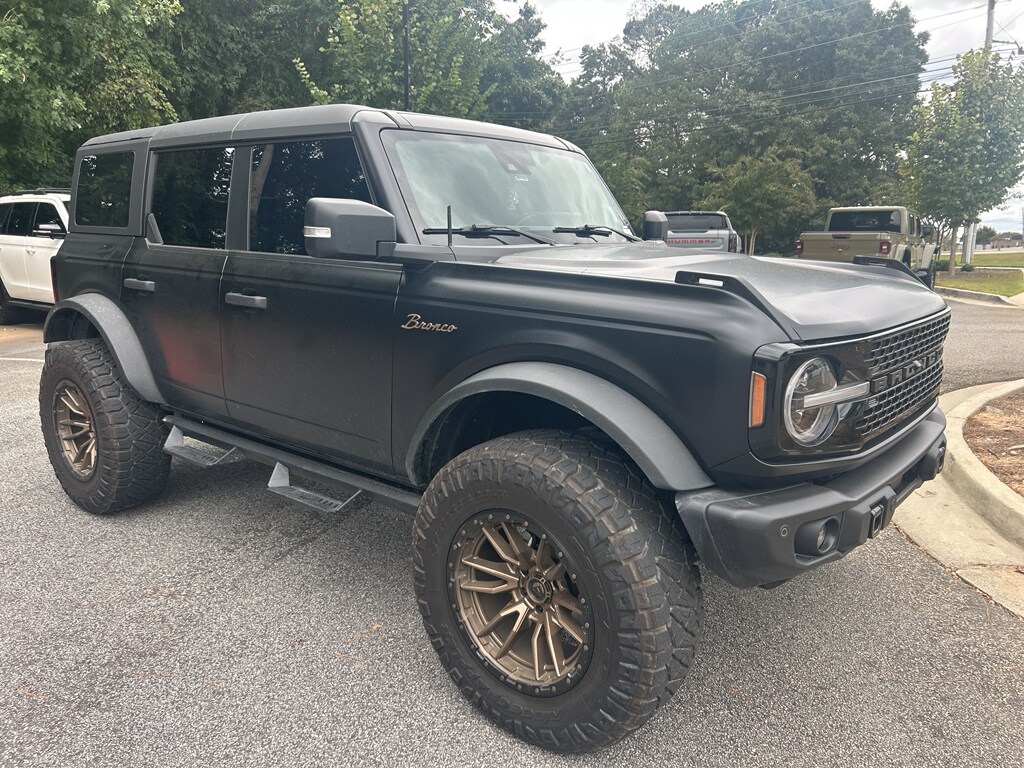 2023 Ford Bronco Wildtrak photo 3