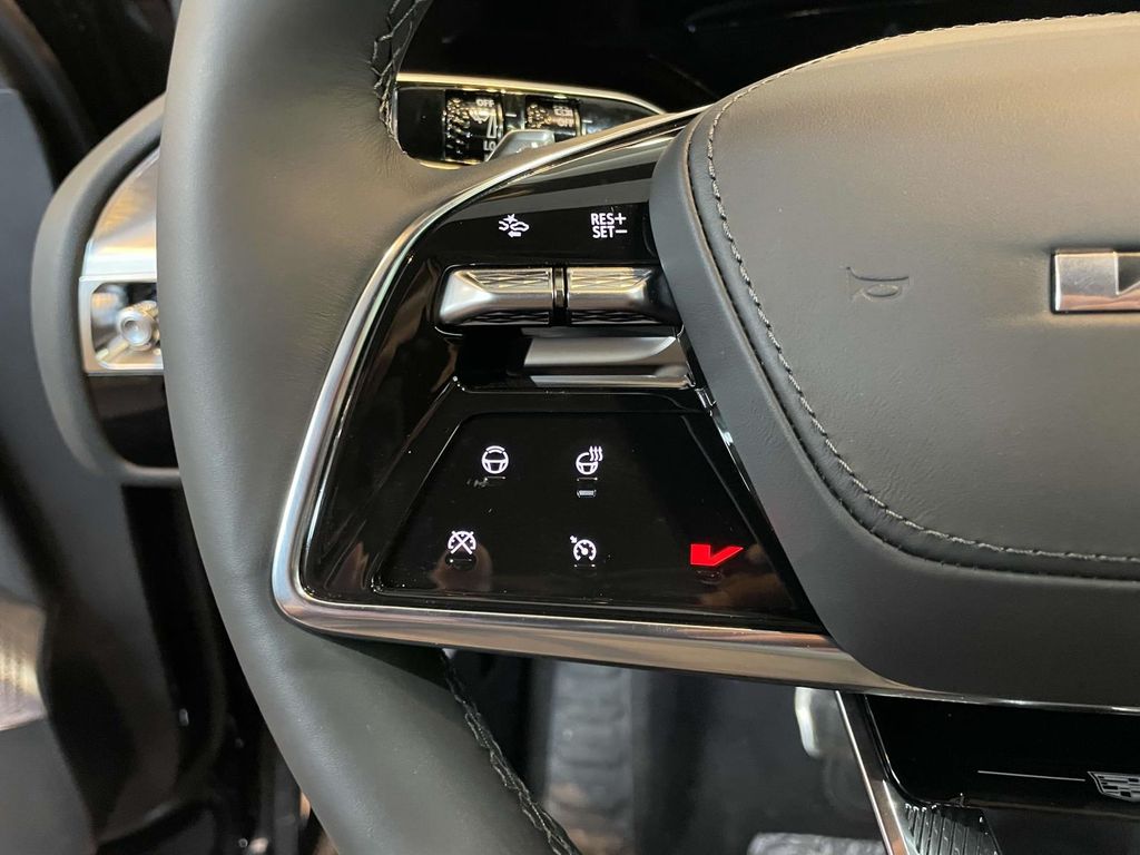 2026 Cadillac LYRIQ V Premium - Photo 25