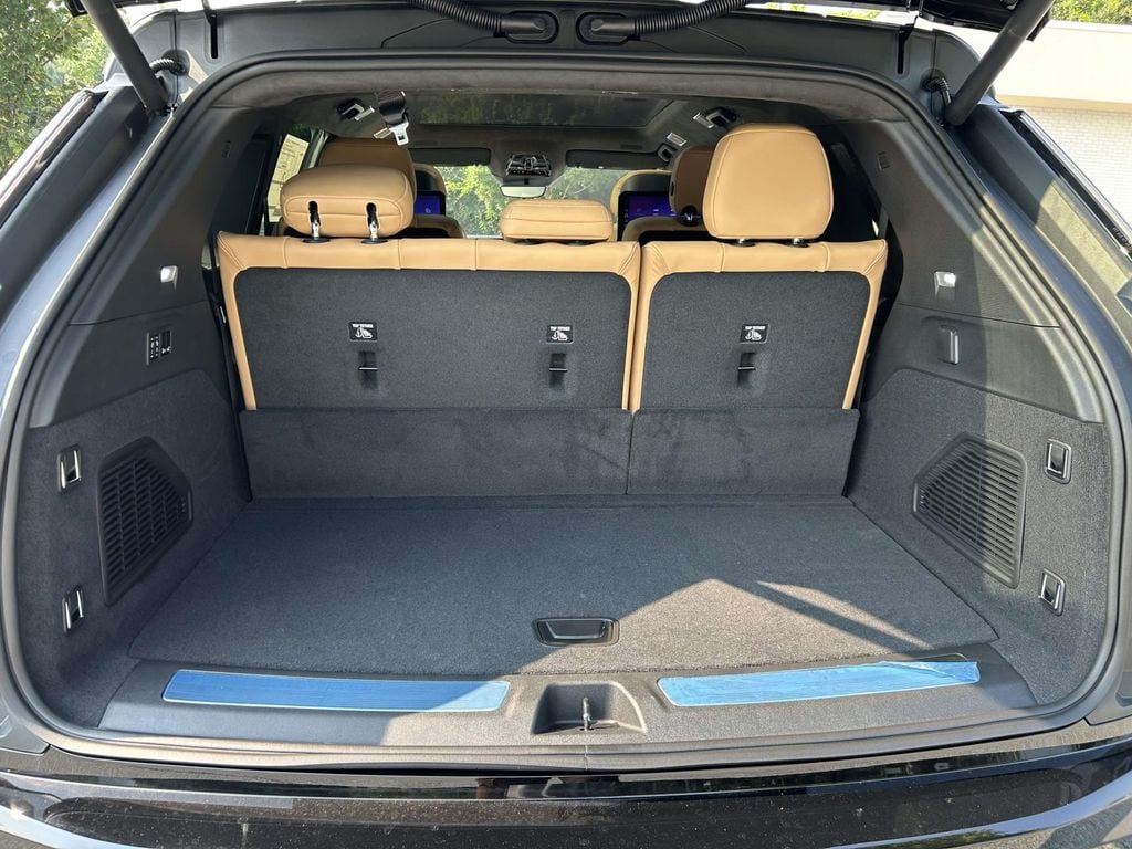 2026 Cadillac Escalade IQ Premium Sport - Photo 10